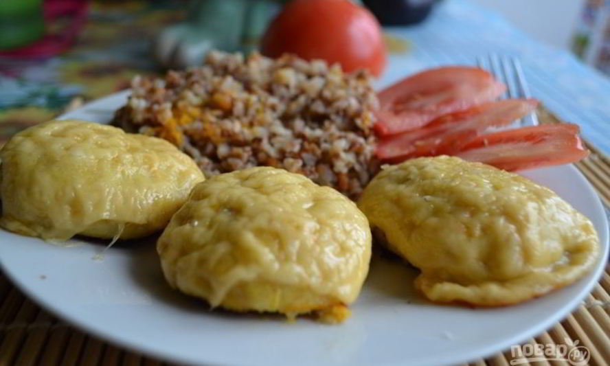 Рецепт рыбных котлет в сырной шубе