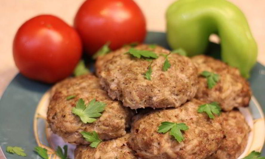 Рецепт запеченных котлет из мяса с картофелем