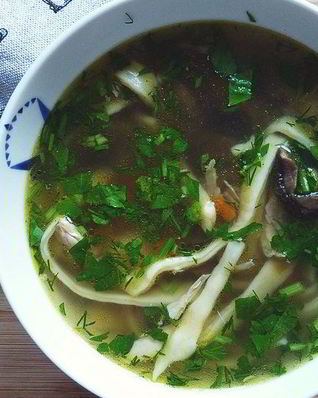 Лапша куриная с грибами и тимьяном