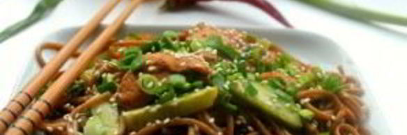 лапша по-японски с курицей