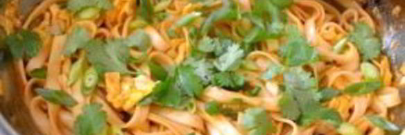 лапша под соусом