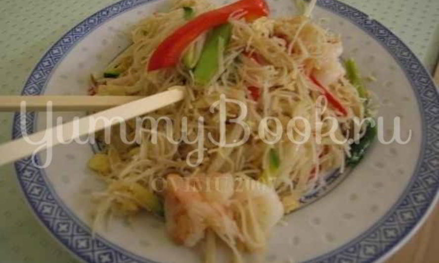 Рецепт лапши рисовой с овощами и креветками