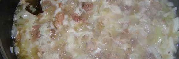 лапша в мясном соусе