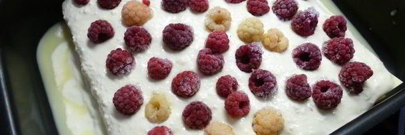 лазанья с творогом и малиной