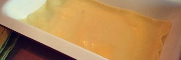 сладкая лазанья с яблоками, некторинами, грецкими орехами и курагой