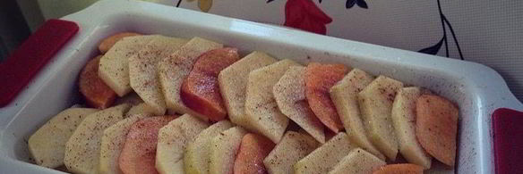 сладкая лазанья с яблоками, некторинами, грецкими орехами и курагой