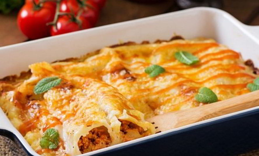 Рецепт фаршированных каннеллонь с соусом бешамель