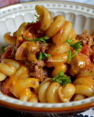 Итальянская паста с мясным соусом