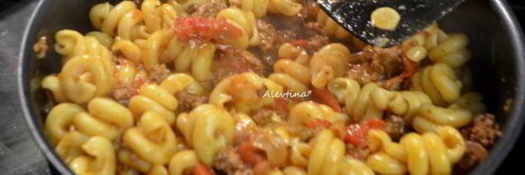 итальянская паста с мясным соусом