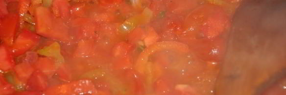 каннелони с острым томатным соусом