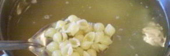 макароны под соусом