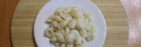 макароны под соусом