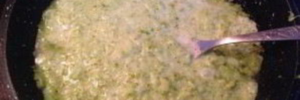 макароны с соусом из брокколи и креветками