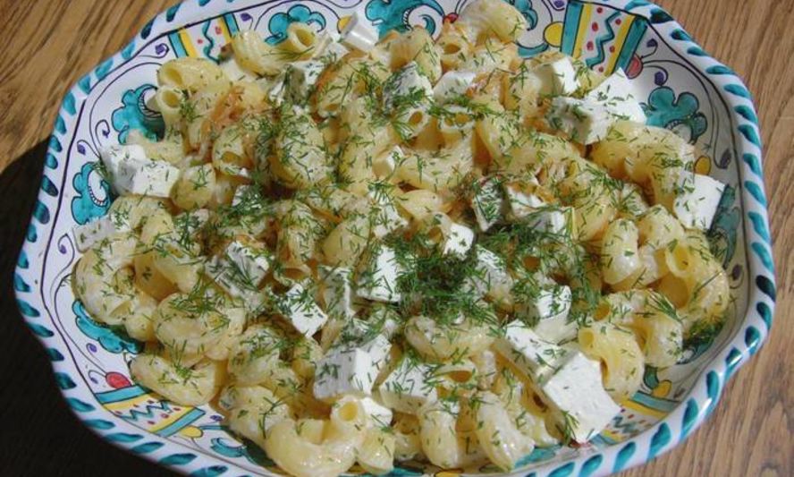 Рецепт пасты по-турецки с фетой и кефиром