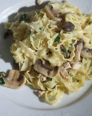 Паста с индейкой и грибами