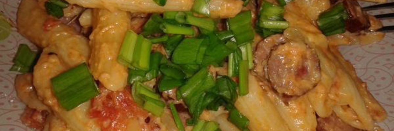 Паста с охотничьими колбасками