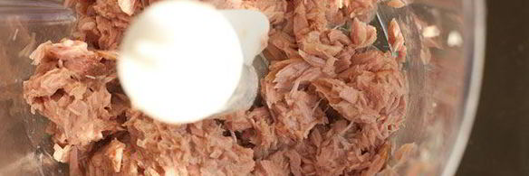 паста с соусом из тунца и петрушки