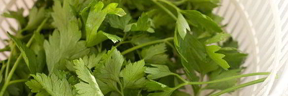 паста с соусом из тунца и петрушки