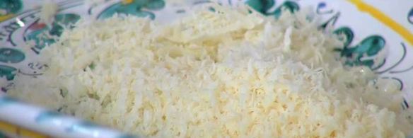 спагетти с черным перцем и сыром