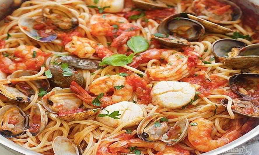 Рецепт спагетти с морепродуктами в томатном соусе