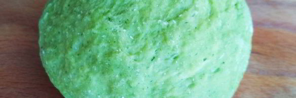 зеленая паста с кабачками и грудкой