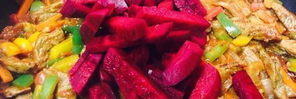 говядина, тушеная с овощами