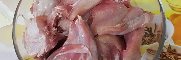 кролик в сметанном соусе