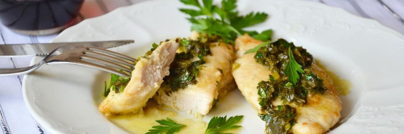Куриное филе с лимоном и зеленью