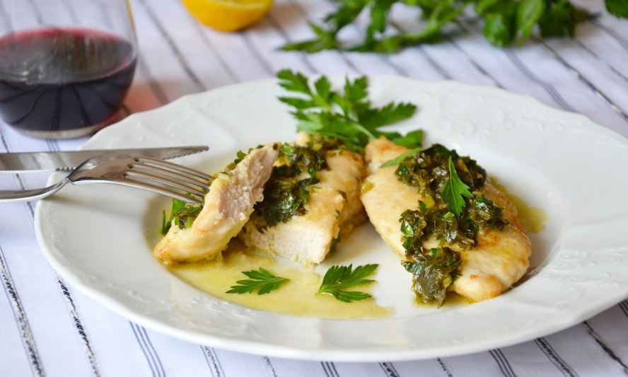 Рецепт куриного филе с лимонома и зеленью