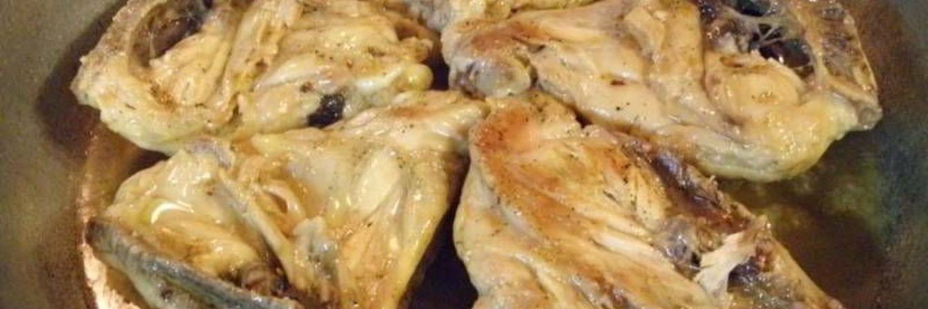 Куриные бедра на сковороде