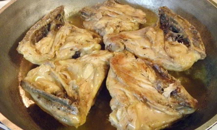 Рецепт куриных бедер на сковороде