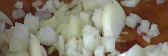 куриные крылышки, запеченные с медом и орехами