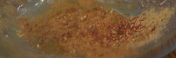 куриные крылышки, запеченные с медом и орехами