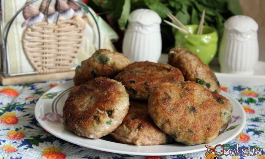 Рецепт мясных биточков с картофелем и черемшой