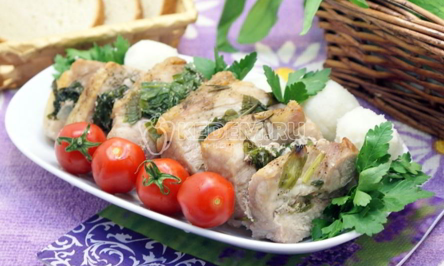 Рецепт мяса в рукаве с черемшой и розмарином