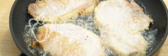 свинина с ананасами и сыром