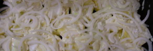 свинина, запеченная с картофелем в духовке