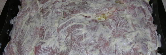 свинина, запеченная с картофелем в духовке