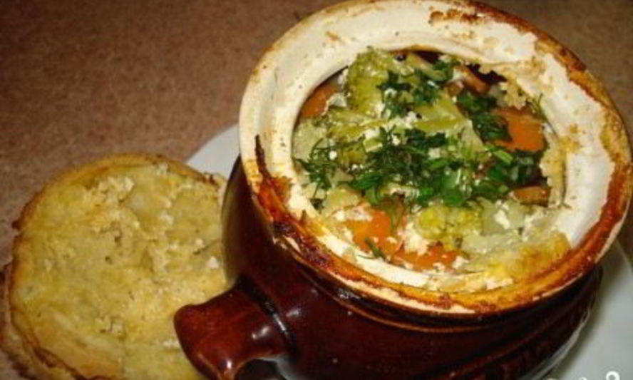 Рецепт свинины запеченной в горшочке