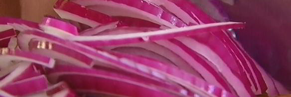 баклажаны, фаршированные овощами и сыром