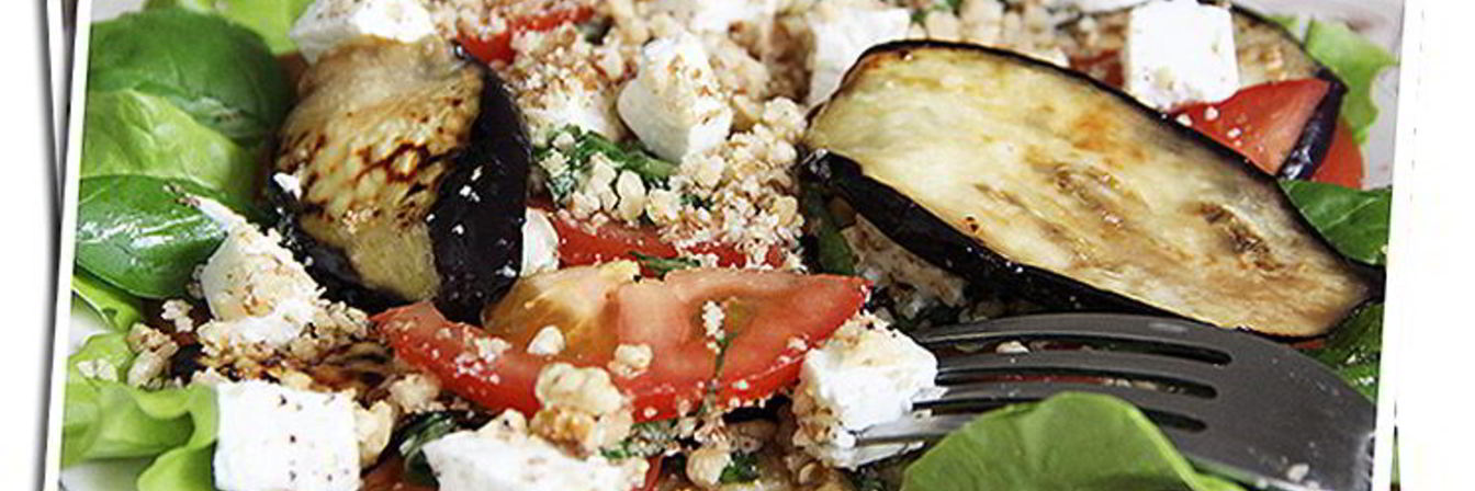 Баклажаны с помидорами и сыром