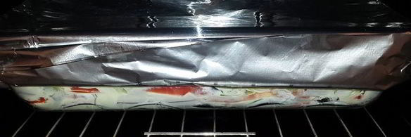 баклажаны с помидорами, запеченные в сырном соусе