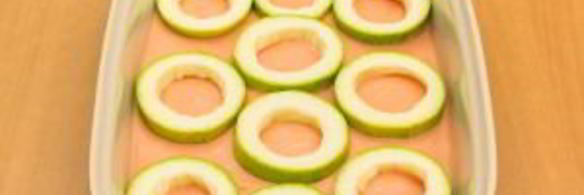 кабачки с фаршем в сметанно-томатном соусе