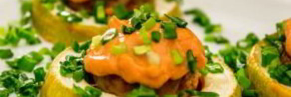 кабачки с фаршем в сметанно-томатном соусе