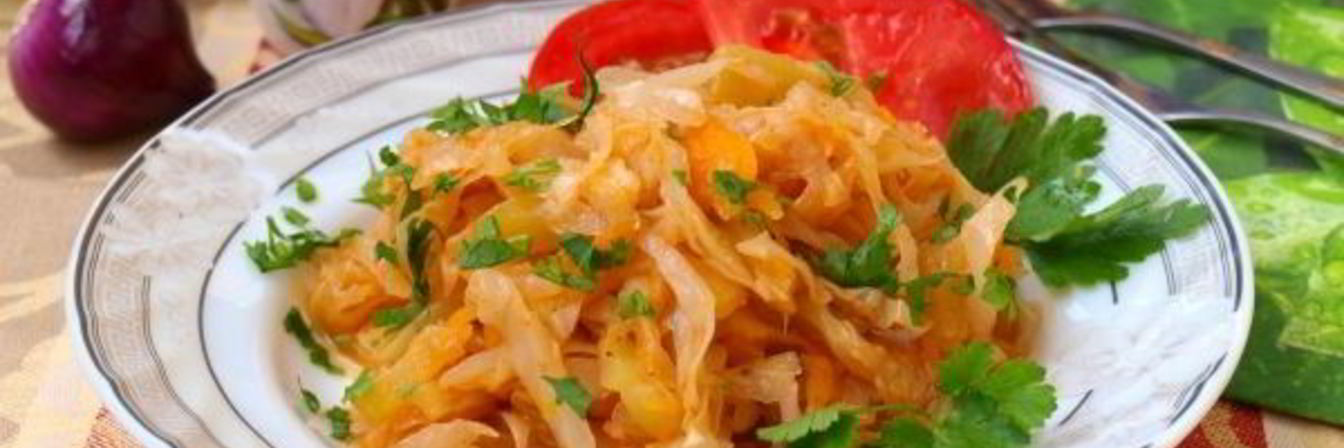 Капуста тушеная с кабачками