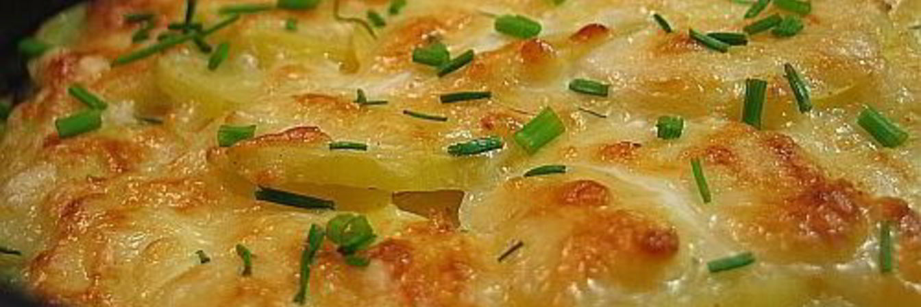 Картофель запеченный под сыром