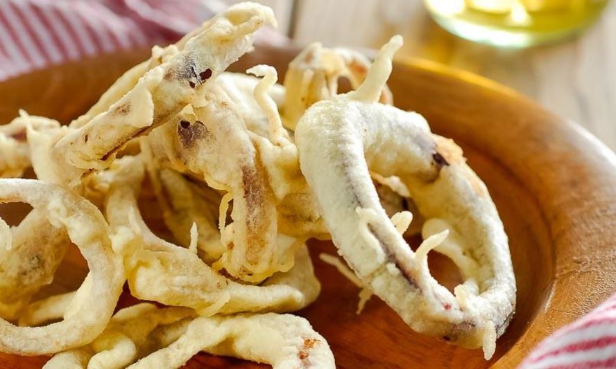 Рецепт лука в кляре с сырным соусом