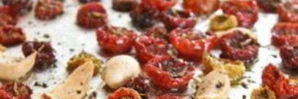 помидоры-черри со специями, сушеные в духовке