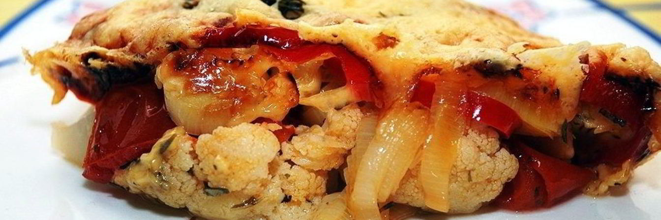 Цветная капуста с помидорами в духовке