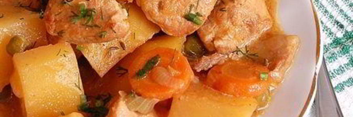 Тушеная картошка с мясом в духовке